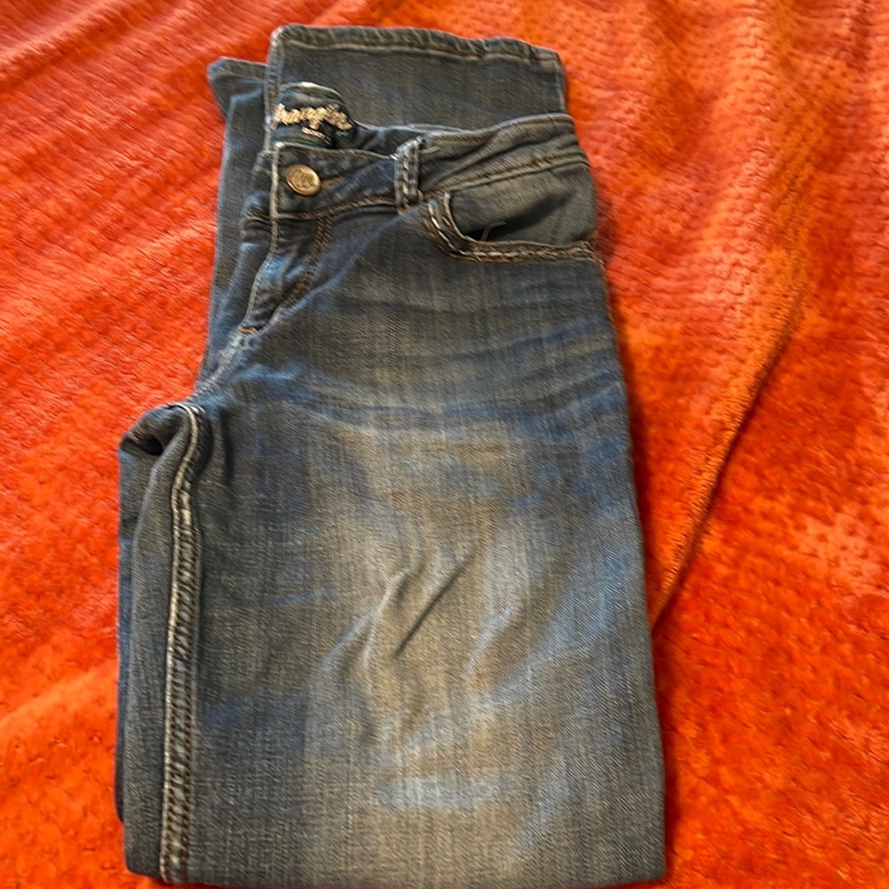 Wrangler bootcut jeans in very good condition.